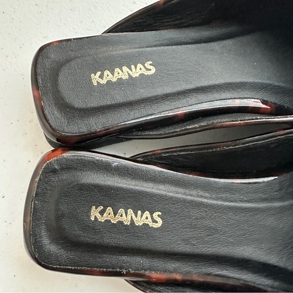 KAANAS Woman Size 9 Black Red Animal Print Flat SLIDES SLIP Shoes Casual Sandal - Picture 6 of 10